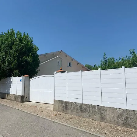La Bienvenue Apartment *